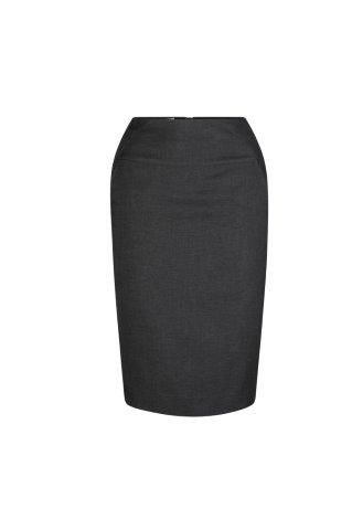 Mid length skirt with pockets